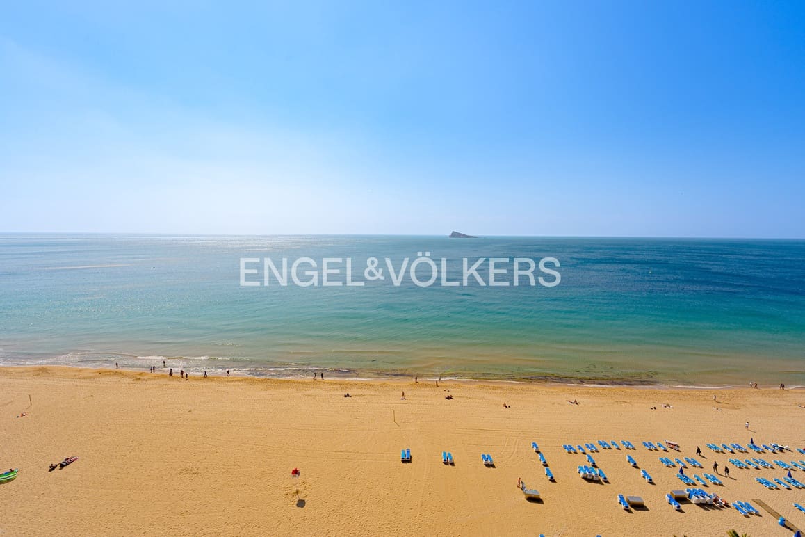 2 sovrum Lägenhet till salu i Benidorm med garage - 550 000 € (Ref: 9720473)