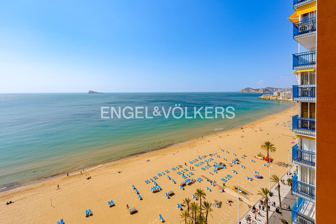 2 sovrum Lägenhet till salu i Benidorm med garage - 550 000 € (Ref: 9720473)