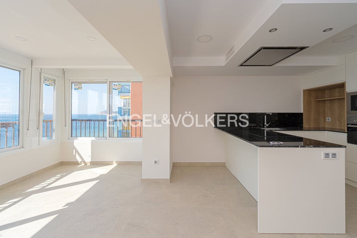 2 makuuhuone Huoneisto myytävänä paikassa Benidorm mukana 
autotalli - 495 000 € (Ref: 9720473)