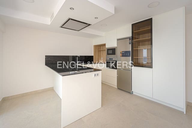 Apartamento de 2 habitaciones en Juzgados - Plaza de Toros, Benidorm en venta con garaje - 495.000 € (Ref: 9720473)