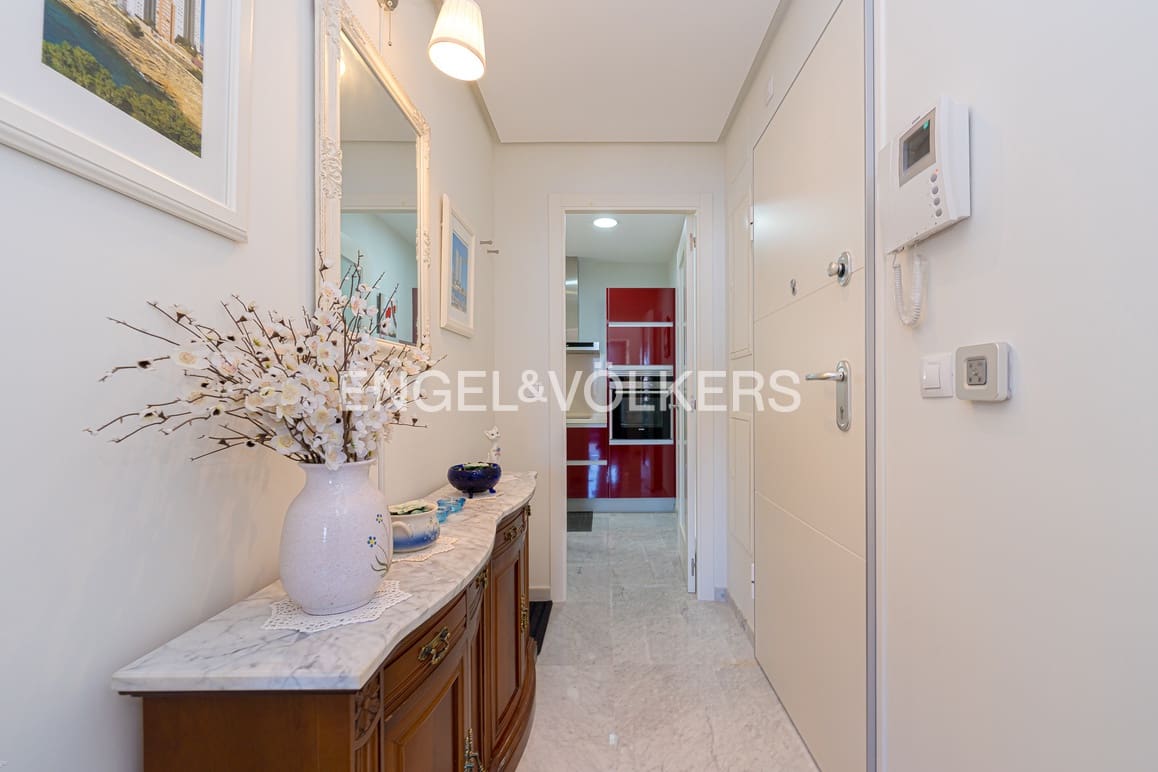 3 sovrum Lägenhet till salu i Benidorm med pool garage - 320 000 € (Ref: 9733413)