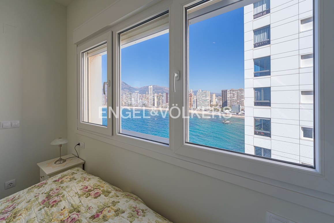 3 sovrum Lägenhet till salu i Benidorm med pool garage - 320 000 € (Ref: 9733413)