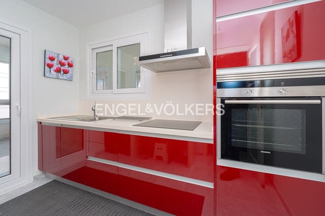 3 sovrum Lägenhet till salu i Benidorm med pool garage - 320 000 € (Ref: 9733413)