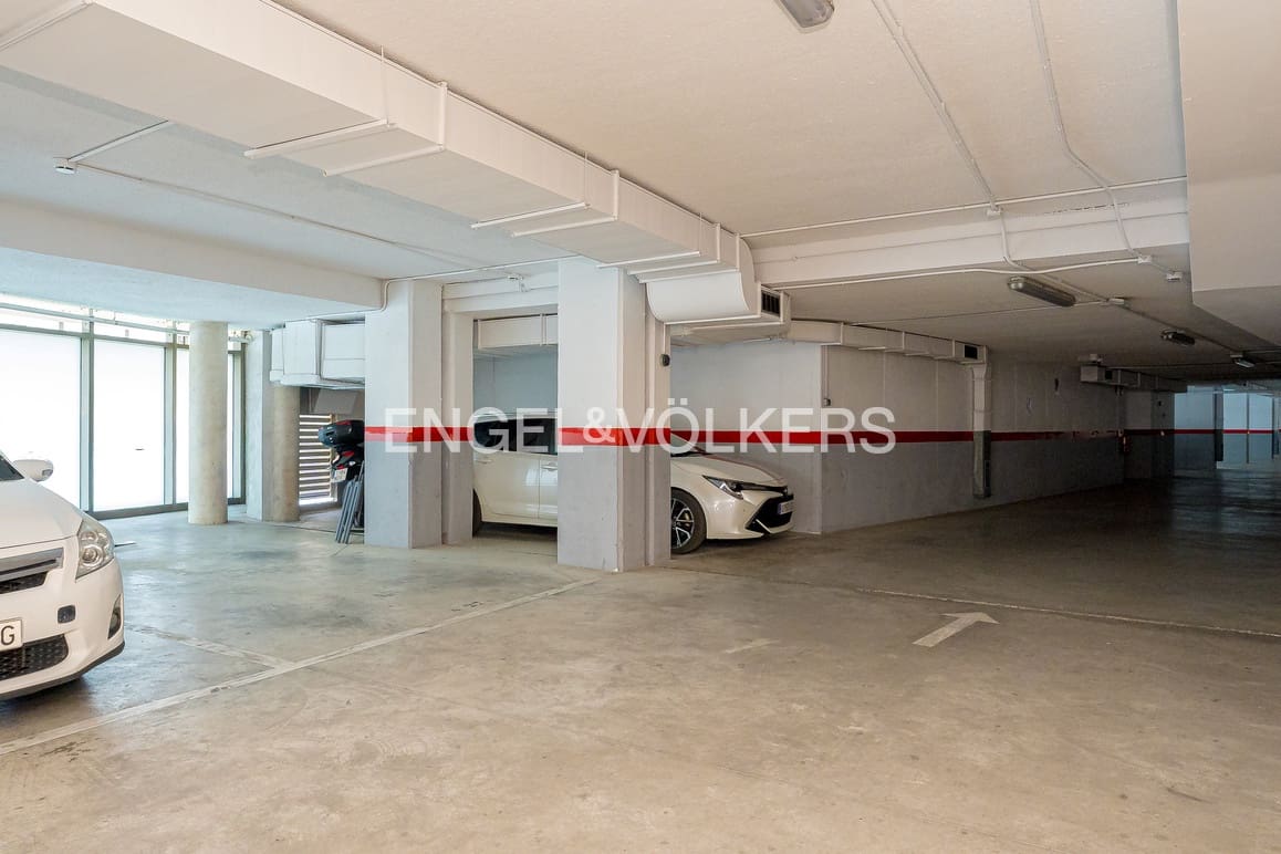 3 sovrum Lägenhet till salu i Benidorm med pool garage - 320 000 € (Ref: 9733413)