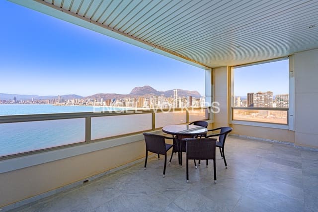 3 sovrum Lägenhet till salu i Benidorm med pool garage - 320 000 € (Ref: 9733413)