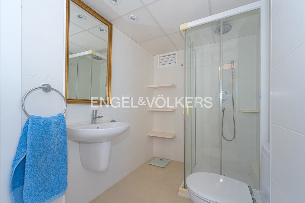 1 bedroom Apartment for sale in Benidorm - € 350,000 (Ref: 9733414)