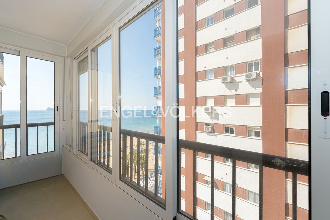 1 bedroom Apartment for sale in Benidorm - € 350,000 (Ref: 9733414)