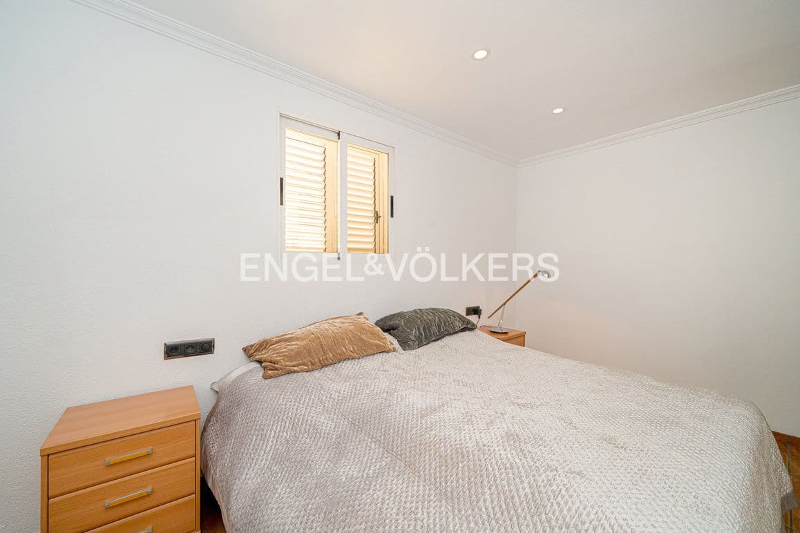 7 soverom Villa til salgs i La Nucia med svømmebasseng garasje - € 750 000 (Ref: 9737132)
