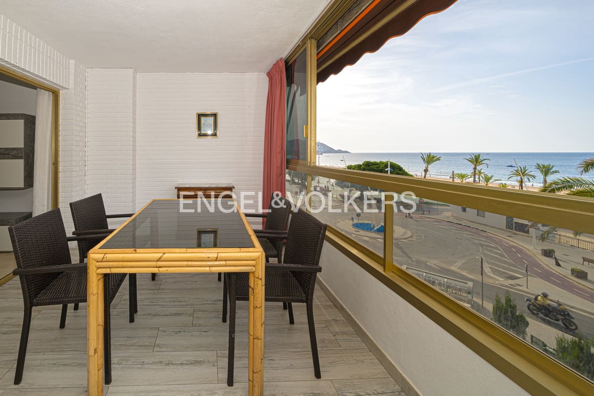 2 bedroom Apartment for rent in Benidorm with pool garage - € 1,500 (Ref: 9770990)