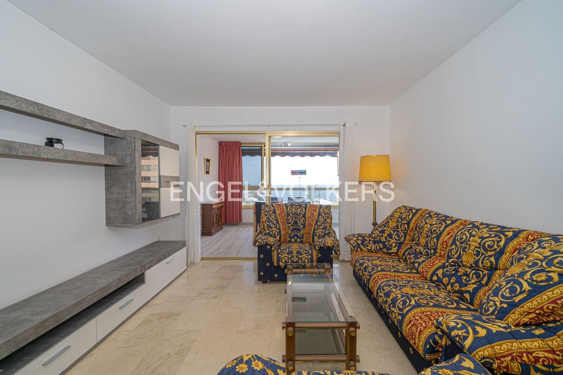 2 bedroom Apartment for rent in Benidorm with pool garage - € 1,500 (Ref: 9770990)