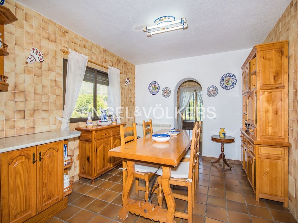 10 makuuhuone Huvila myytävänä paikassa La Nucia mukana uima-altaan 
autotalli - 1 950 000 € (Ref: 9778648)