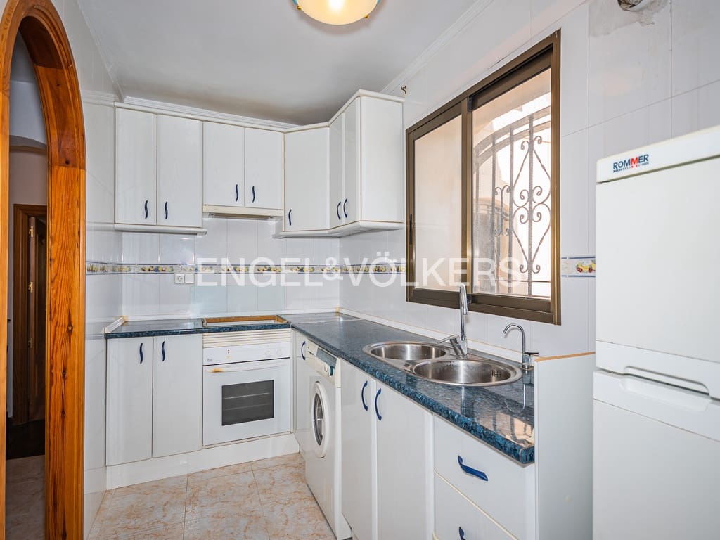 10 makuuhuone Huvila myytävänä paikassa La Nucia mukana uima-altaan 
autotalli - 1 950 000 € (Ref: 9778648)