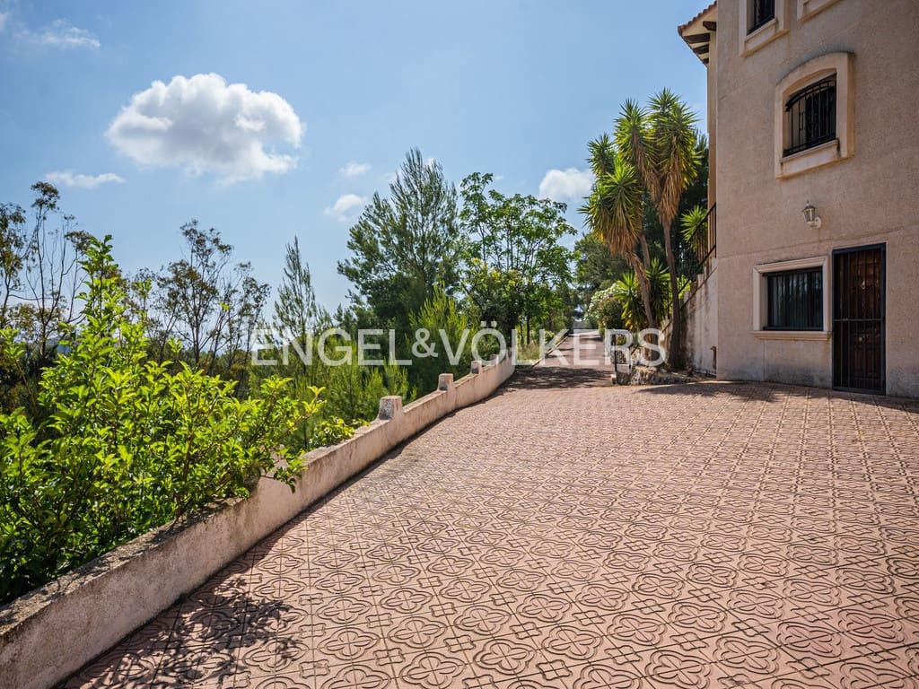 10 makuuhuone Huvila myytävänä paikassa La Nucia mukana uima-altaan 
autotalli - 1 950 000 € (Ref: 9778648)