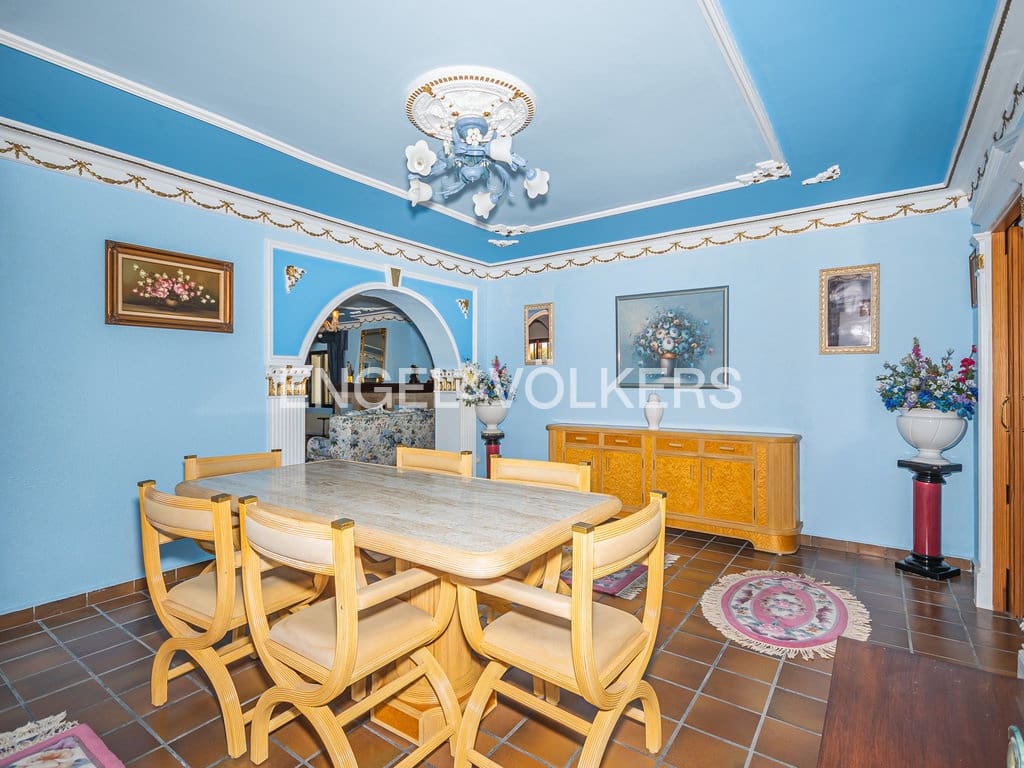10 slaapkamer Villa te koop in La Nucia met zwembad garage - € 1.950.000 (Ref: 9778648)