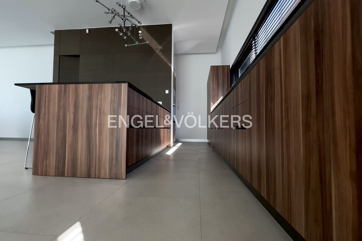 3 bedroom Villa for sale in Finestrat with pool garage - € 2,500,000 (Ref: 9778886)