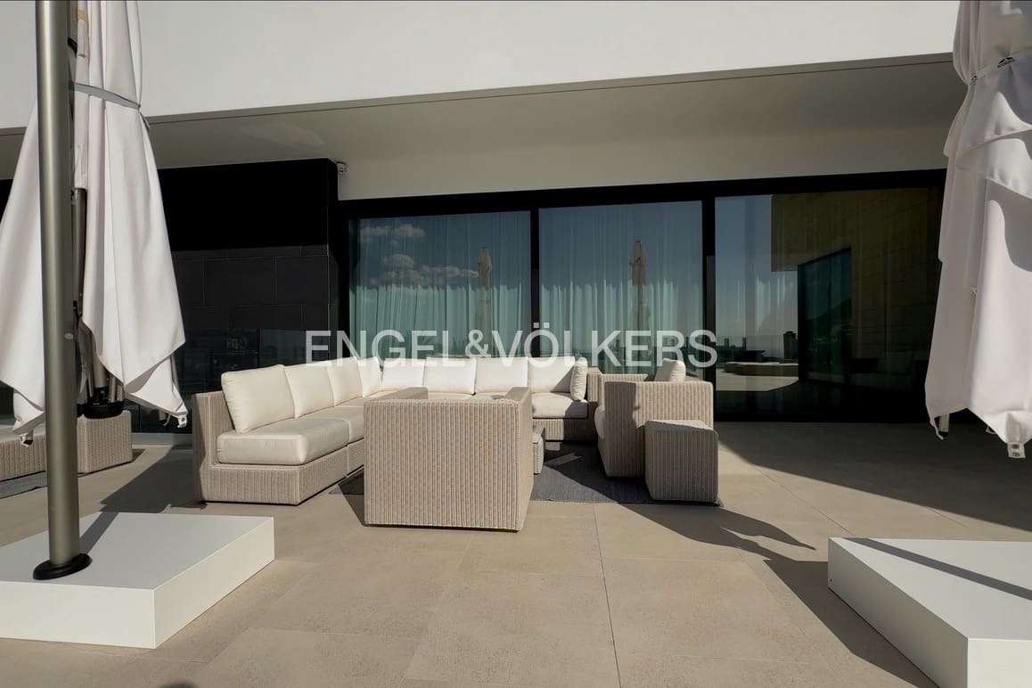 3 bedroom Villa for sale in Finestrat with pool garage - € 2,500,000 (Ref: 9778886)