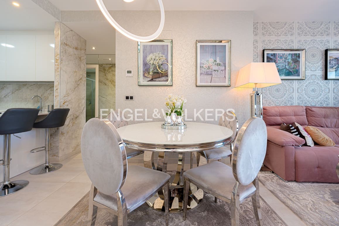 Apartamento de 2 habitaciones en Benidorm en venta con piscina garaje - 695.000 € (Ref: 9779077)