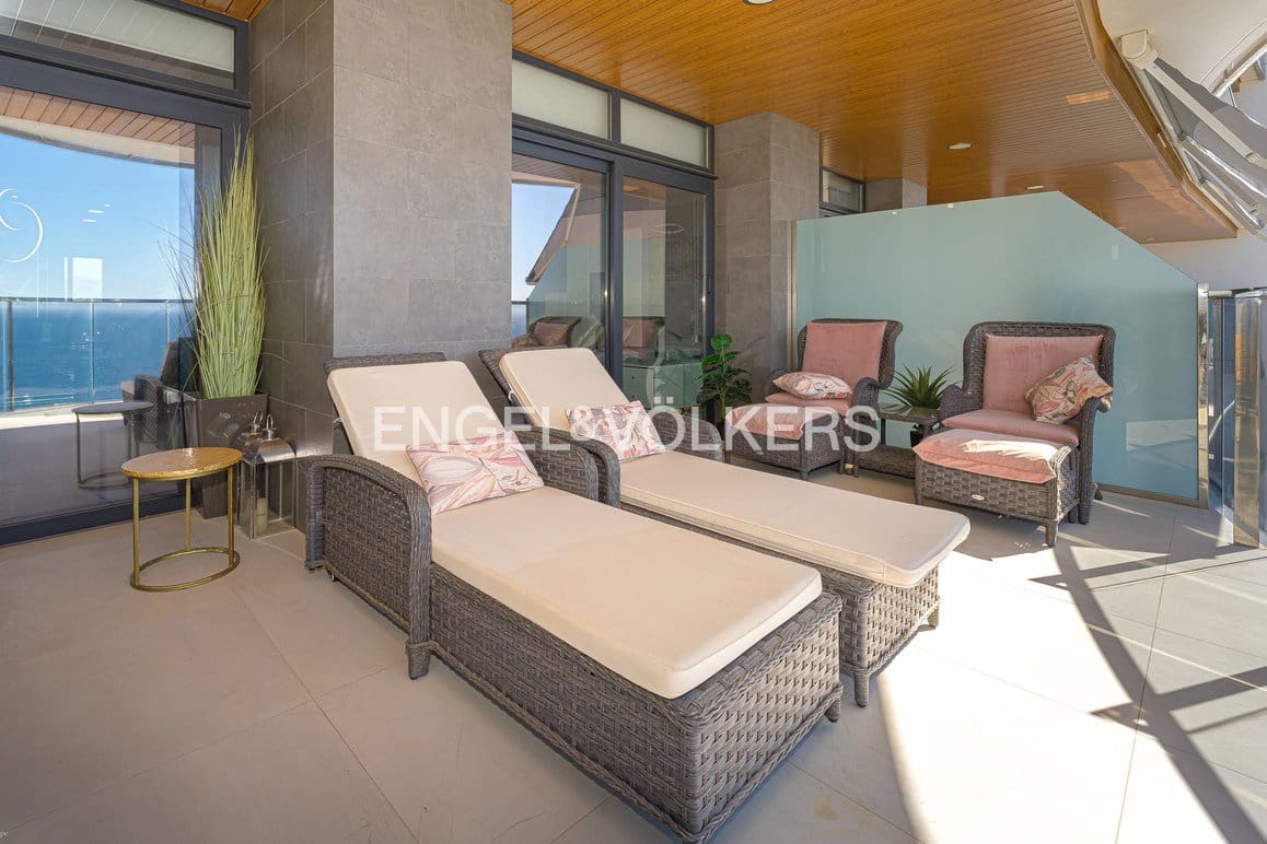 2 sypialnia Apartament na sprzedaż w Benidorm z basenem garażem - 695 000 € (Ref: 9779077)