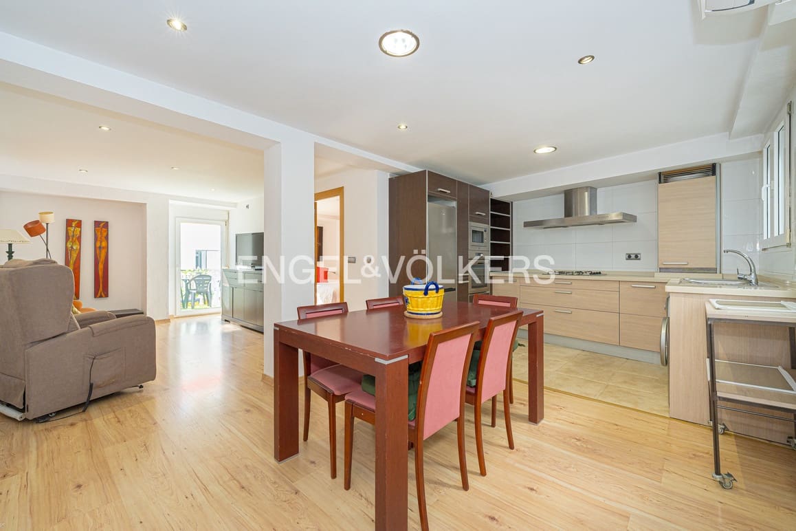 2 sypialnia Apartament na sprzedaż w Benidorm - 375 000 € (Ref: 9788786)