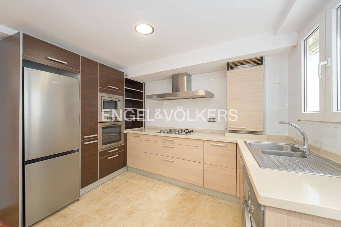2 sypialnia Apartament na sprzedaż w Benidorm - 375 000 € (Ref: 9788786)