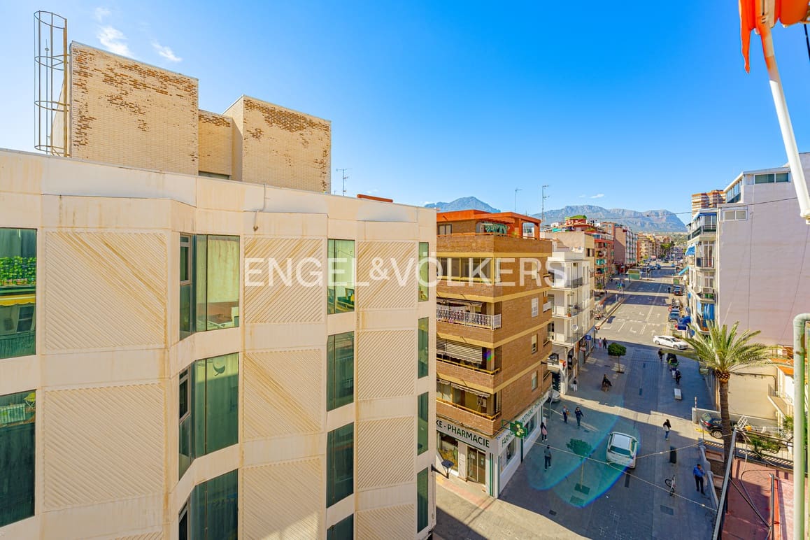 2 sypialnia Apartament na sprzedaż w Benidorm - 375 000 € (Ref: 9788786)