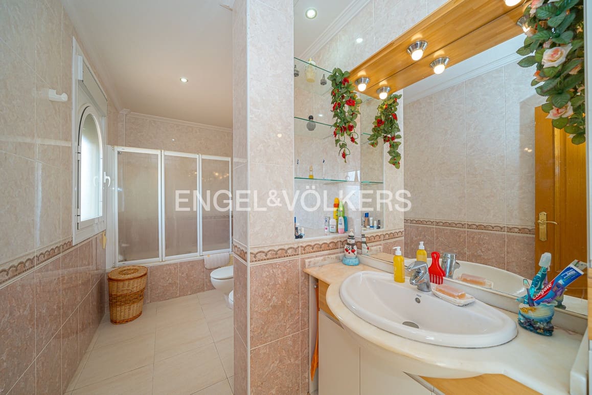 7 soveværelse Villa til salg i Benidorm med swimmingpool garage - € 1.635.000 (Ref: 9789436)