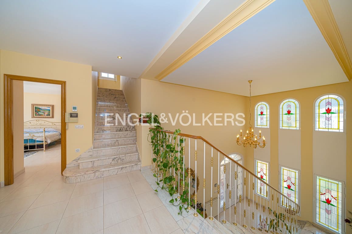 7 soveværelse Villa til salg i Benidorm med swimmingpool garage - € 1.635.000 (Ref: 9789436)