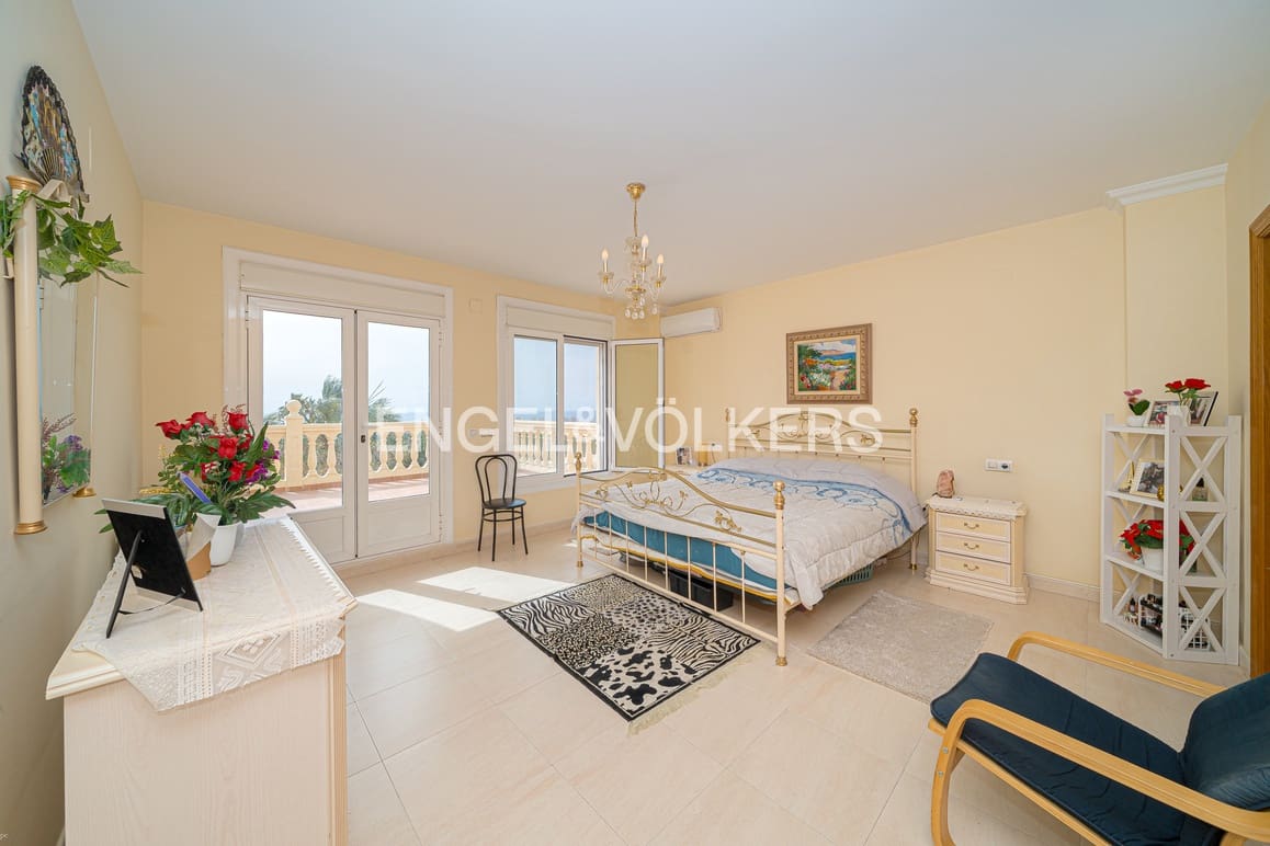 7 soveværelse Villa til salg i Benidorm med swimmingpool garage - € 1.635.000 (Ref: 9789436)