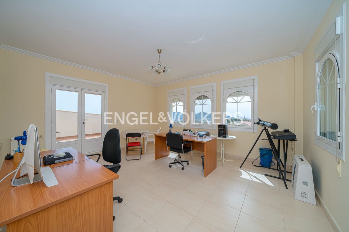 7 soveværelse Villa til salg i Benidorm med swimmingpool garage - € 1.635.000 (Ref: 9789436)