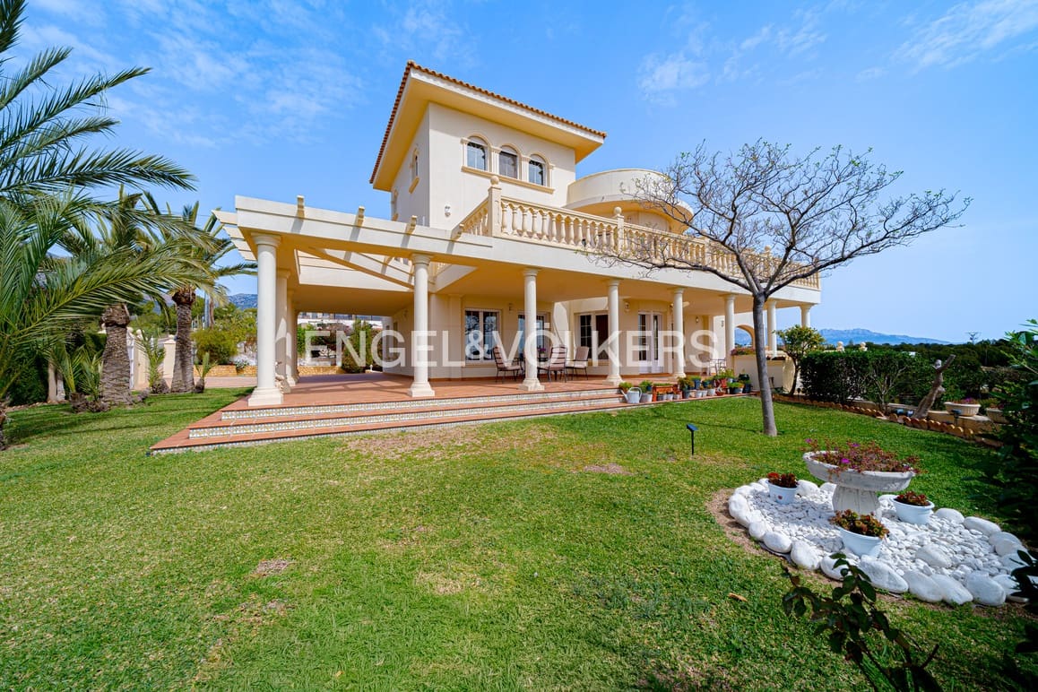 7 soveværelse Villa til salg i Benidorm med swimmingpool garage - € 1.635.000 (Ref: 9789436)