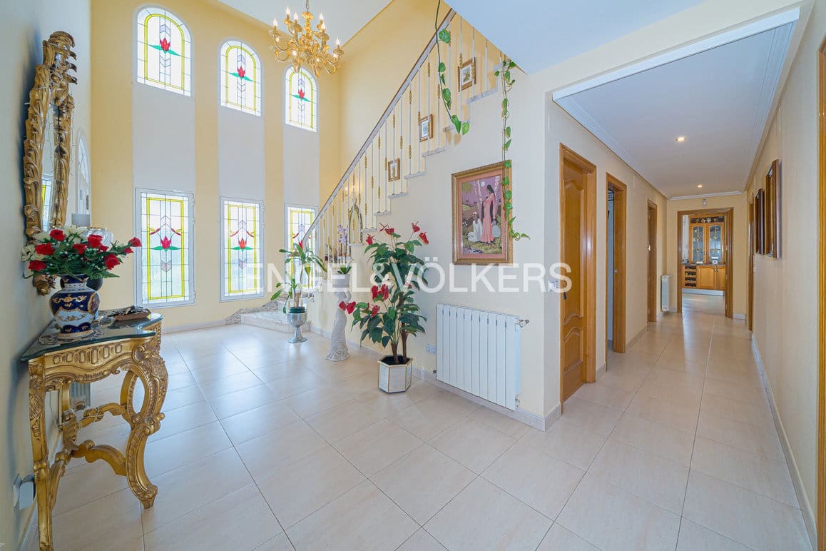 7 soverom Villa til salgs i Benidorm med svømmebasseng garasje - € 1 635 000 (Ref: 9789436)