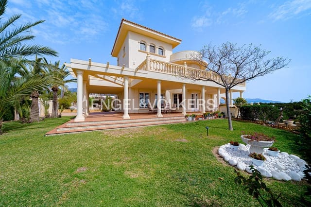 7 chambre Villa/Maison à vendre à Juzgados - Plaza de Toros, Benidorm avec piscine garage - 1 635 000 € (Ref: 9789436)