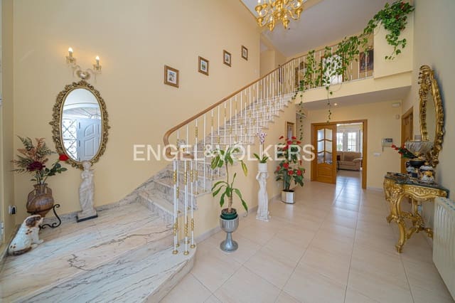 7 chambre Villa/Maison à vendre à Juzgados - Plaza de Toros, Benidorm avec piscine garage - 1 635 000 € (Ref: 9789436)