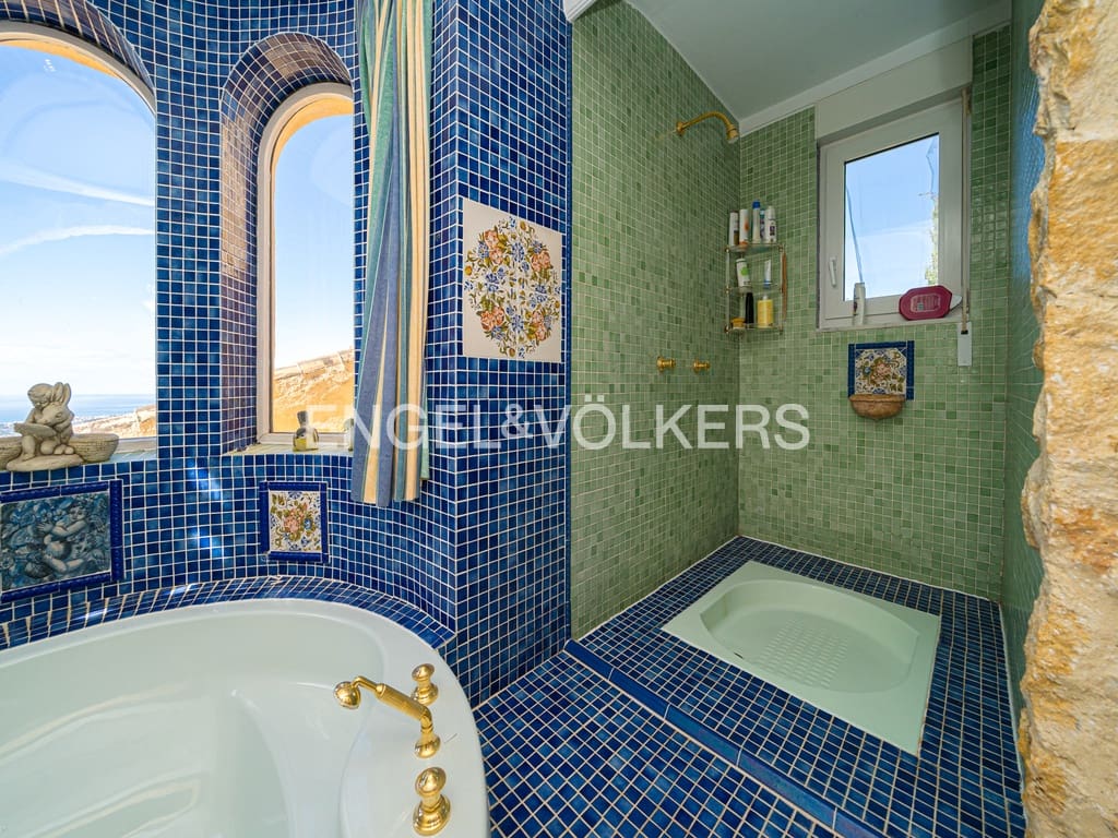 5 soveværelse Villa til salg i Finestrat med swimmingpool garage - € 1.395.000 (Ref: 9802869)