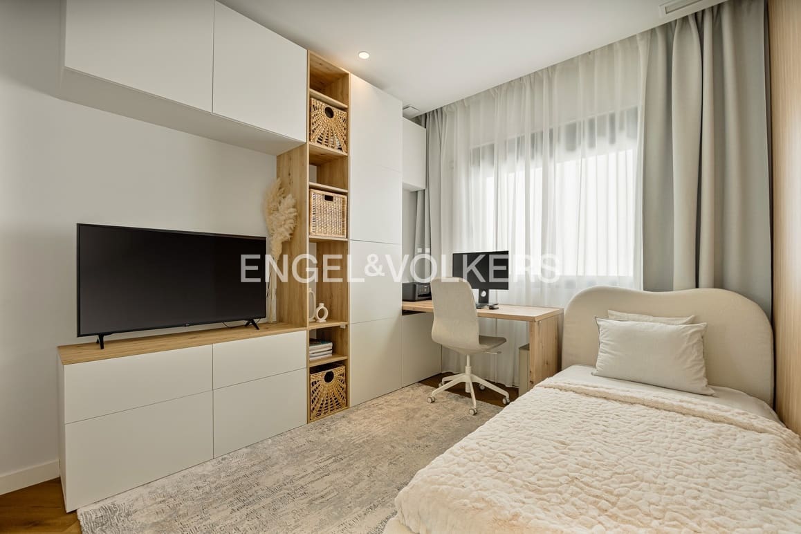 4 soverom Villa til salgs i Finestrat med svømmebasseng garasje - € 795 000 (Ref: 9807169)