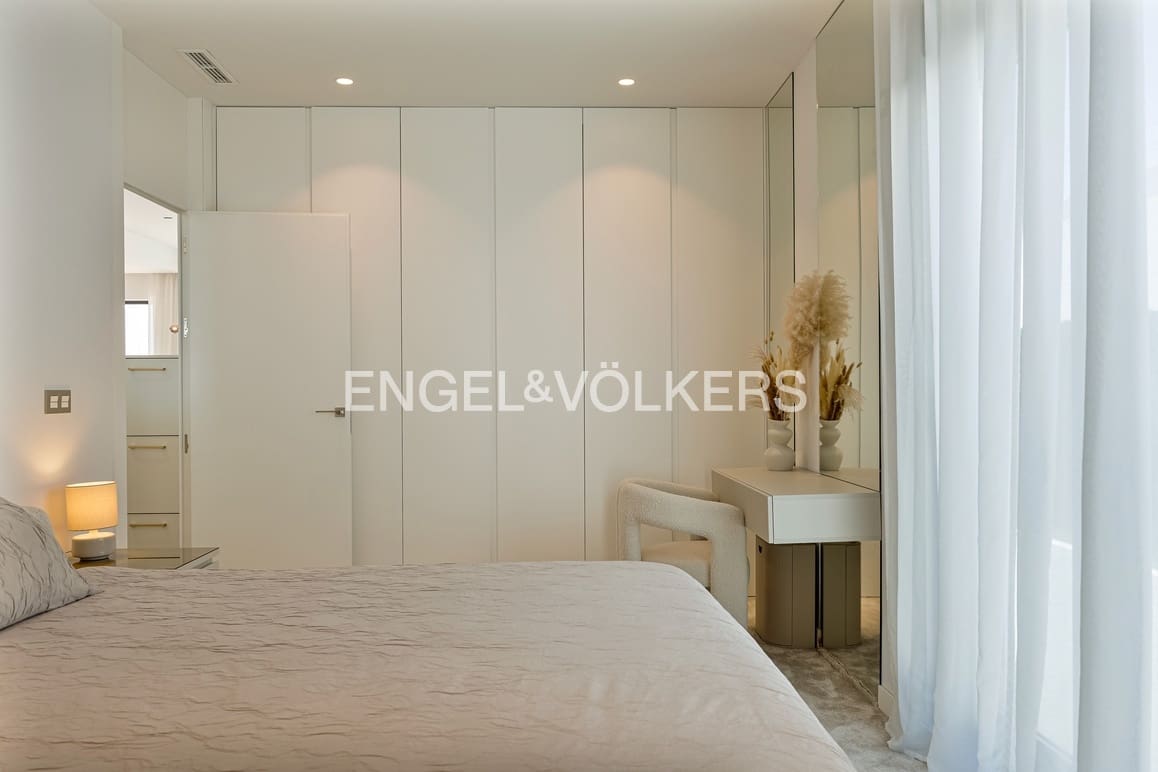 4 soverom Villa til salgs i Finestrat med svømmebasseng garasje - € 795 000 (Ref: 9807169)