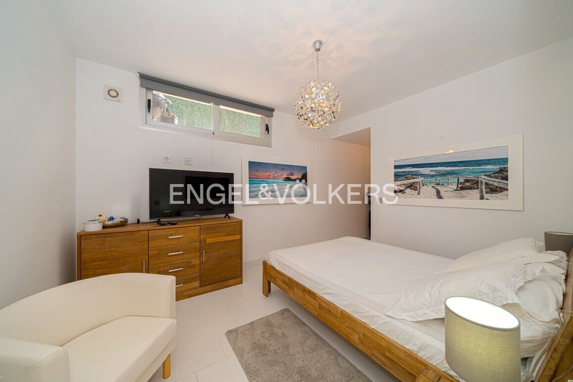 3 bedroom Villa for sale in Finestrat with pool garage - € 625,000 (Ref: 9809825)