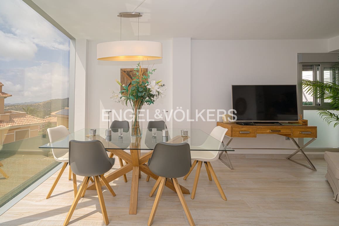 3 bedroom Villa for sale in Finestrat with pool garage - € 625,000 (Ref: 9809825)