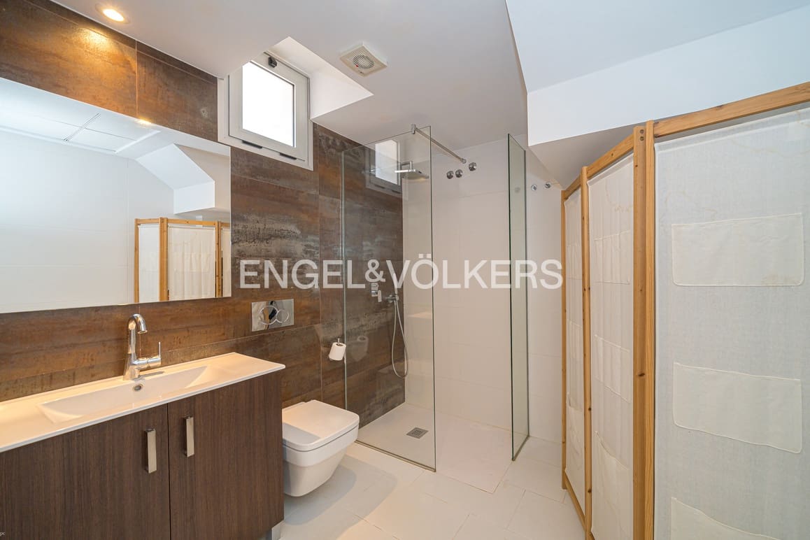 3 bedroom Villa for sale in Finestrat with pool garage - € 625,000 (Ref: 9809825)