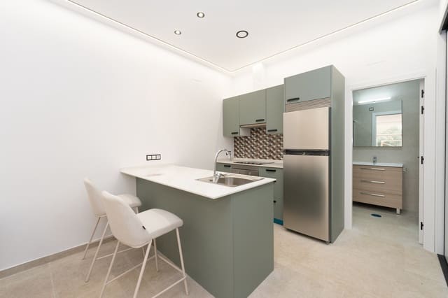 5 bedroom Apartment for sale in Benidorm - € 990,000 (Ref: 9830126)