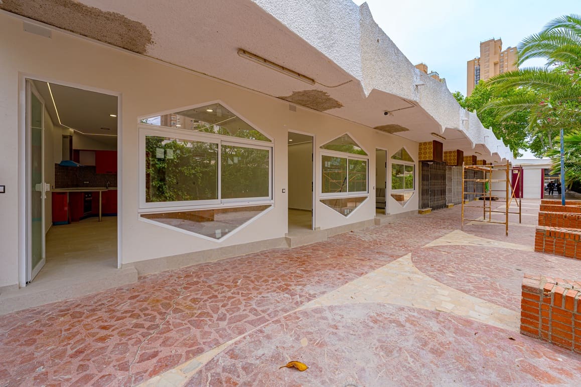 5 slaapkamer Appartement te koop in Benidorm - € 990.000 (Ref: 9830126)