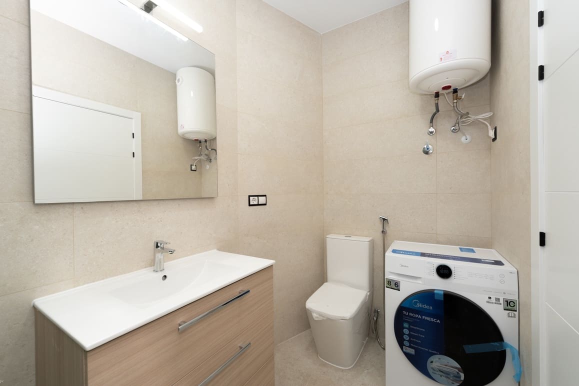 5 slaapkamer Appartement te koop in Benidorm - € 990.000 (Ref: 9830126)