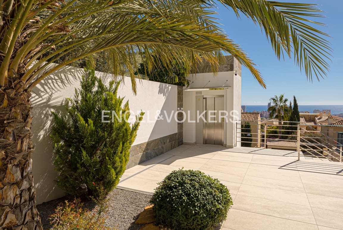 5 camera da letto Villa in vendita in Finestrat con piscina garage - 2.000.000 € (Rif: 9830443)