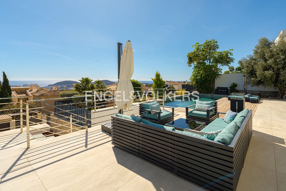 5 quarto Moradia para venda em Finestrat com piscina garagem - 1 875 000 € (Ref: 9830443)