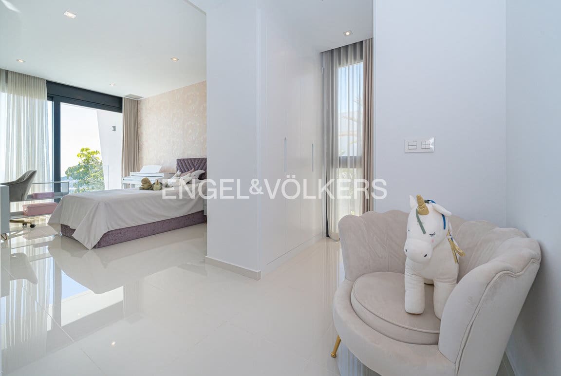 5 quarto Moradia para venda em Finestrat com piscina garagem - 1 875 000 € (Ref: 9830443)