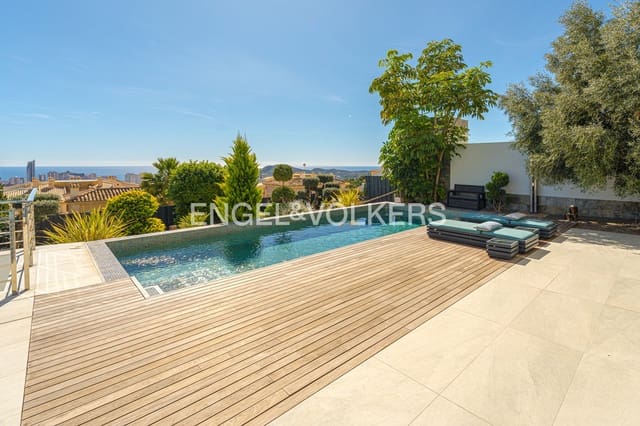 5 sovrum Villa till salu i Finestrat Pueblo, Finestrat med pool garage - 1 875 000 € (Ref: 9830443)