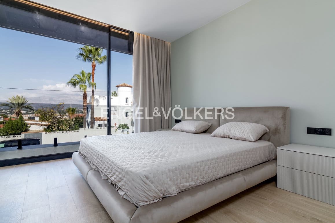 7 chambre Villa/Maison à vendre à Albir avec piscine garage - 1 950 000 € (Ref: 9834818)