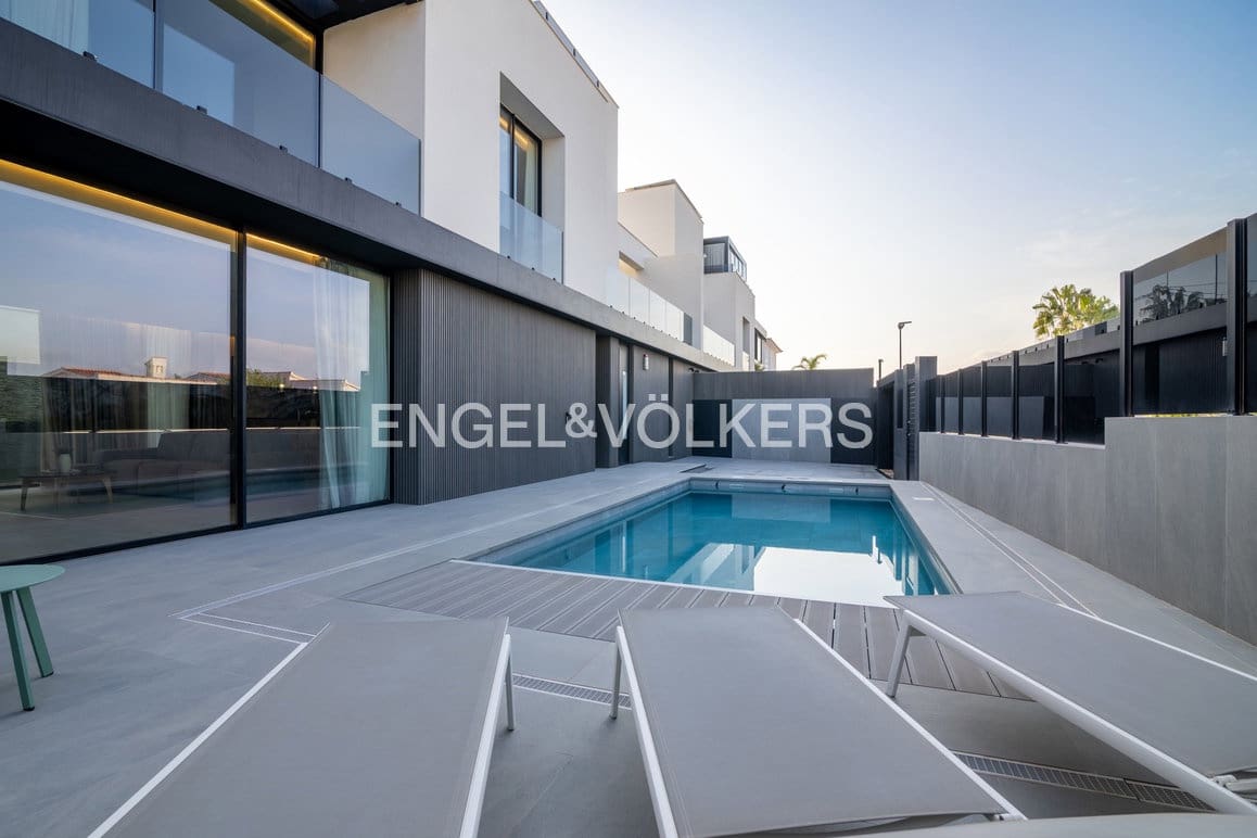 7 chambre Villa/Maison à vendre à Albir avec piscine garage - 1 950 000 € (Ref: 9834818)