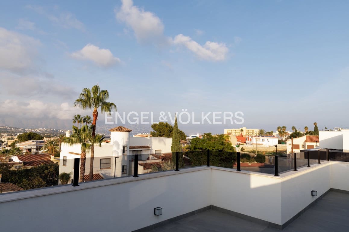 7 chambre Villa/Maison à vendre à Albir avec piscine garage - 1 950 000 € (Ref: 9834818)