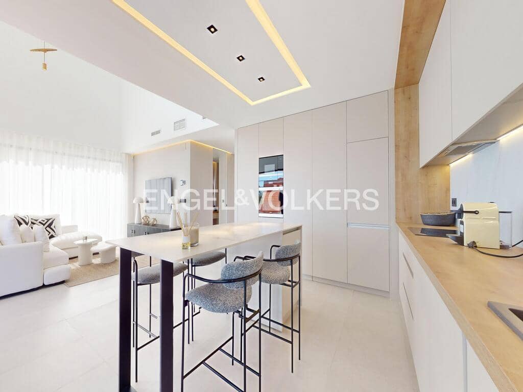 Chalet de 3 habitaciones en Polop en venta con piscina garaje - 860.000 € (Ref: 9838282)